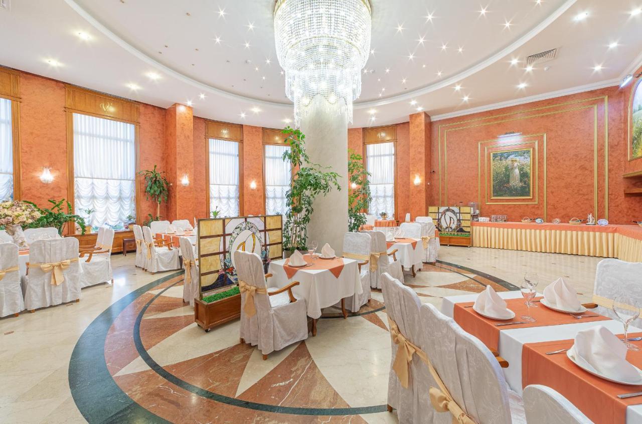 Grand Hotel Valentina Анапа Екстериор снимка